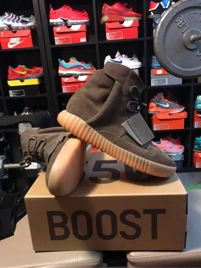 Adidas yeezy 750 boost chocolate sz 9.5 gum sole