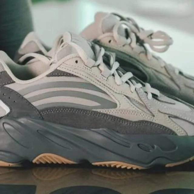 adidas Yeezy Boost 700 V2 Tephra