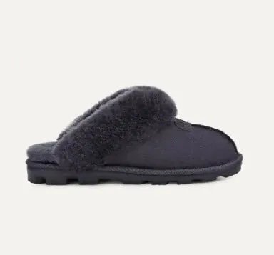 Coquette - The Classic Ugg Slipper in Eve Blue