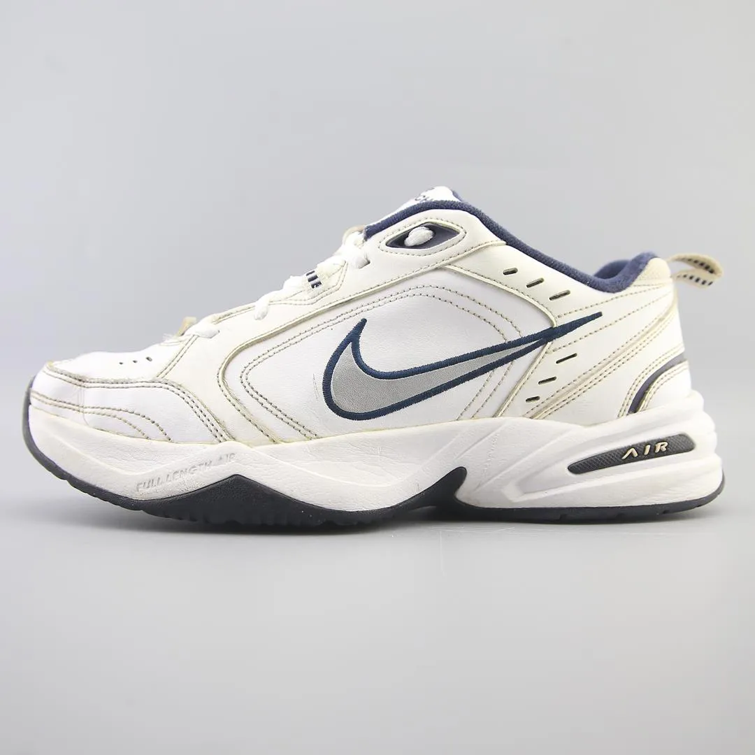 NIKE AIR MONARCH IV