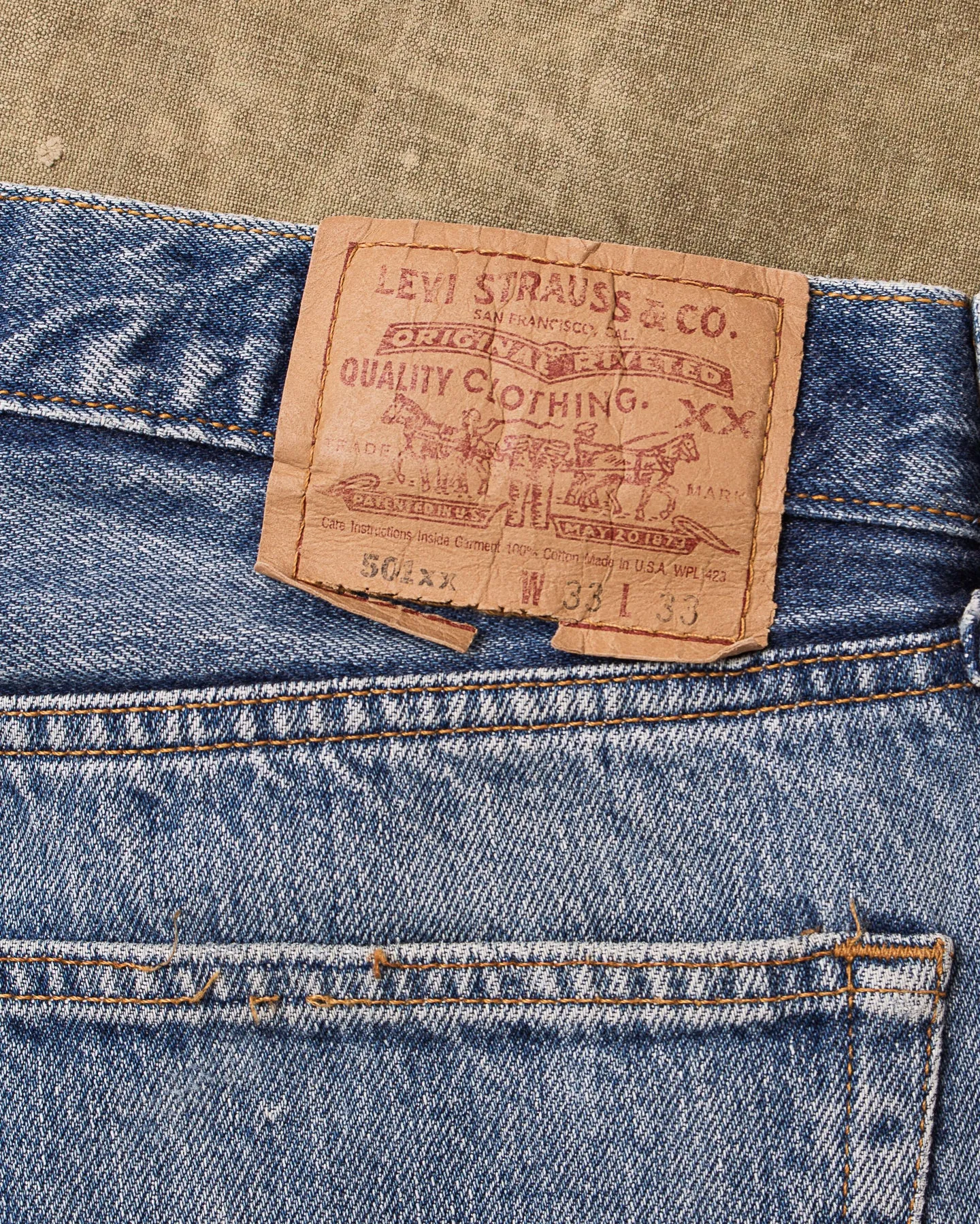 No. 27 Vintage 90's Made in USA Levi's 501xx Jeans W33/L33