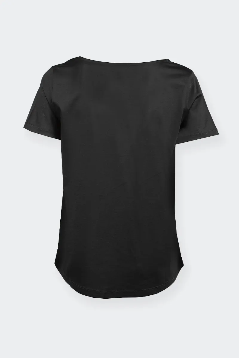 T-SHIRT OVER NERA