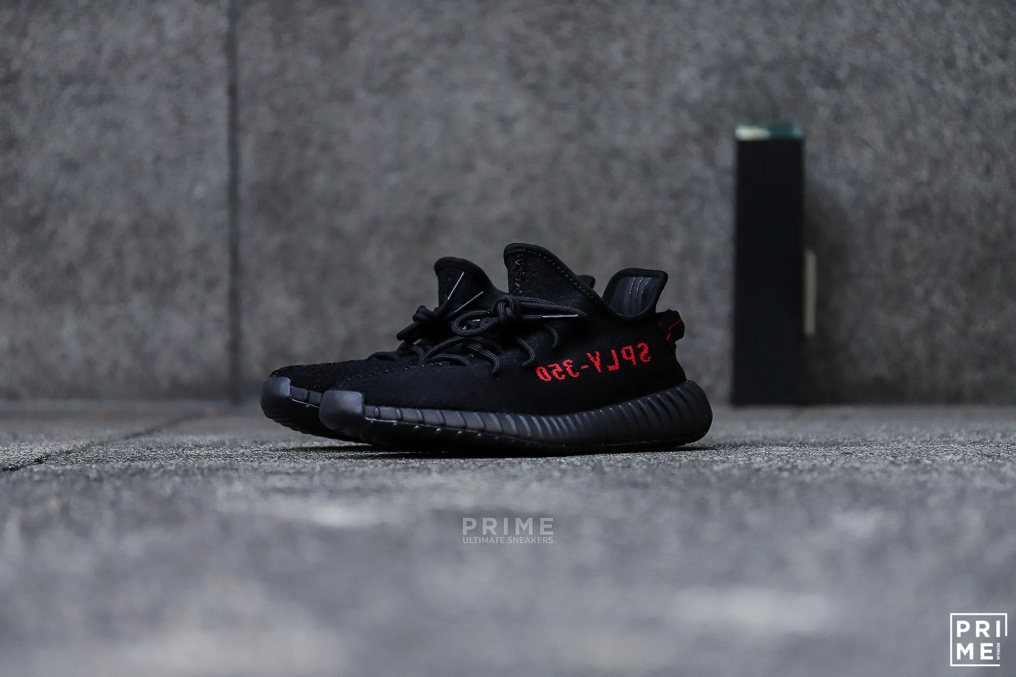 Yeezy 350 V2 Bred (CP9652)